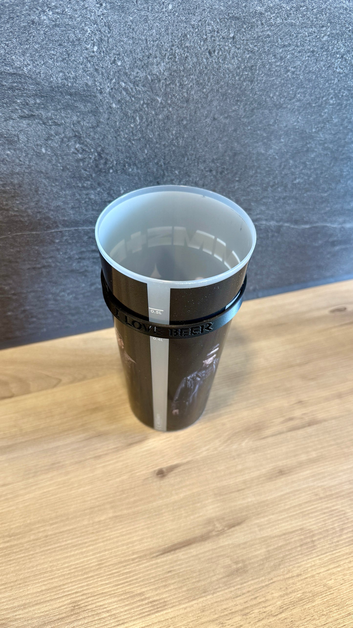 Bierbecherhalter