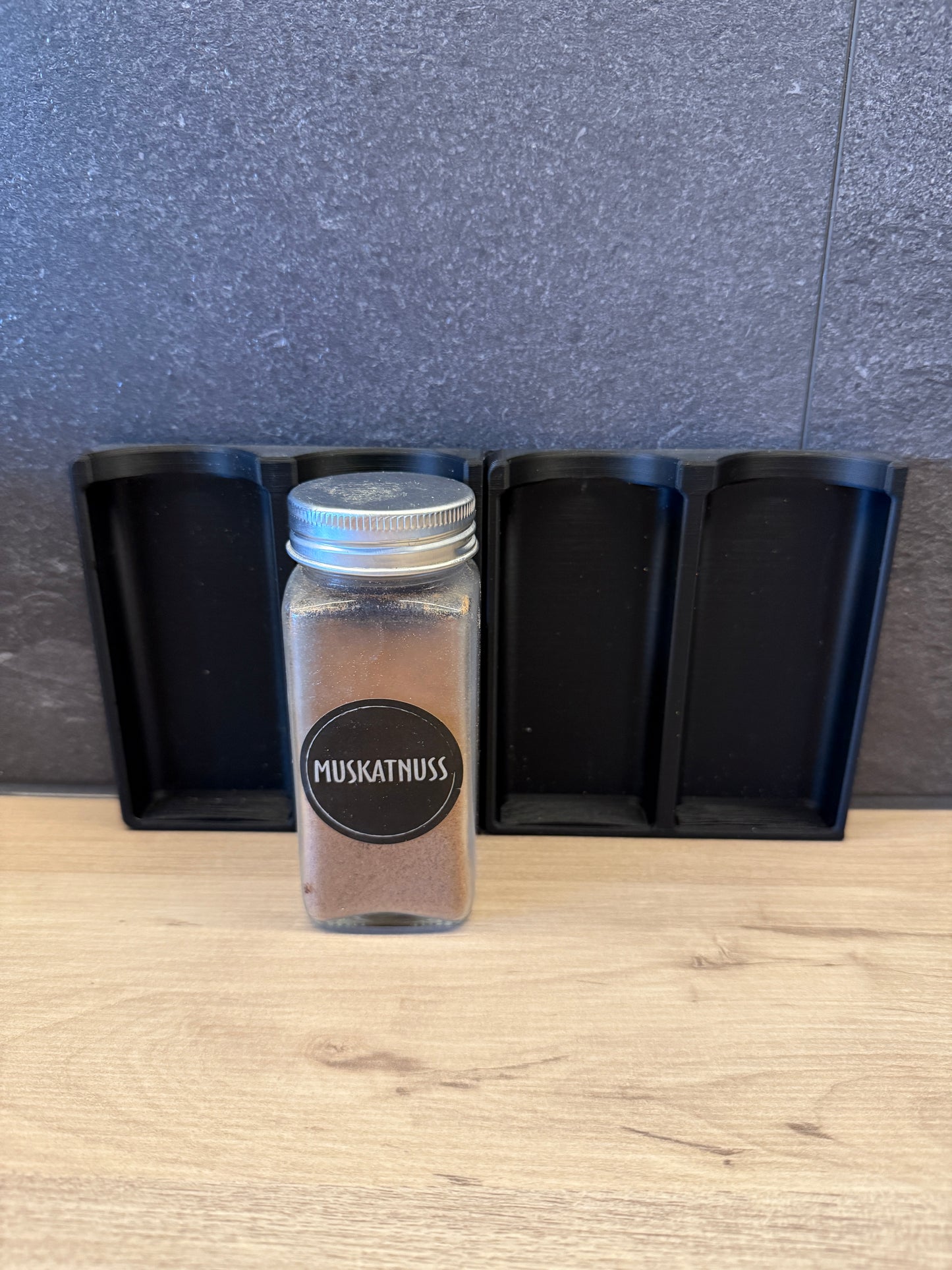 Modularer Gewürzhalter – Organizer für Gewürzgläser 11 cm | 3D-Druck Küchen-Organizer