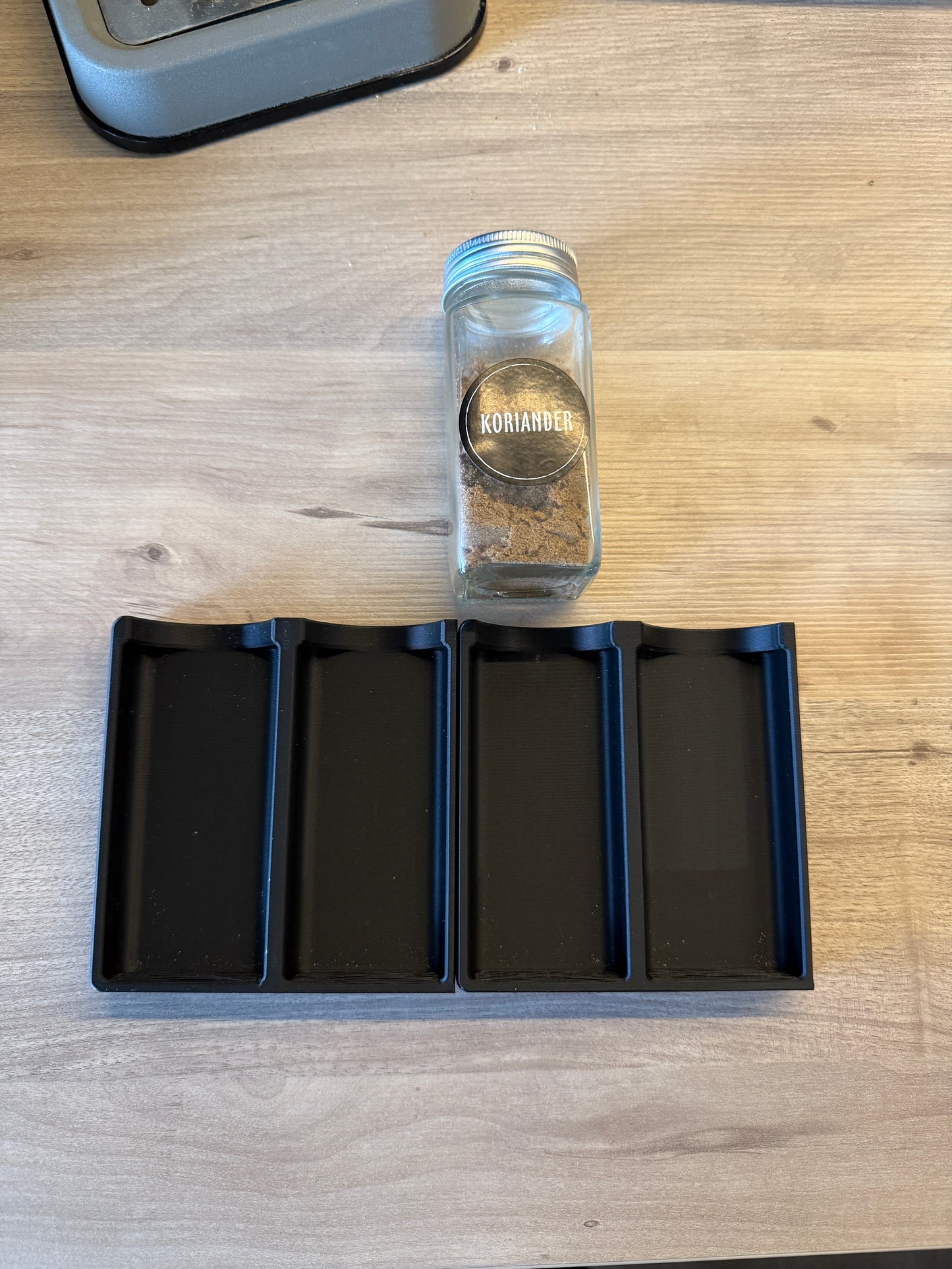 Modularer Gewürzhalter – Organizer für Gewürzgläser 11 cm | 3D-Druck Küchen-Organizer