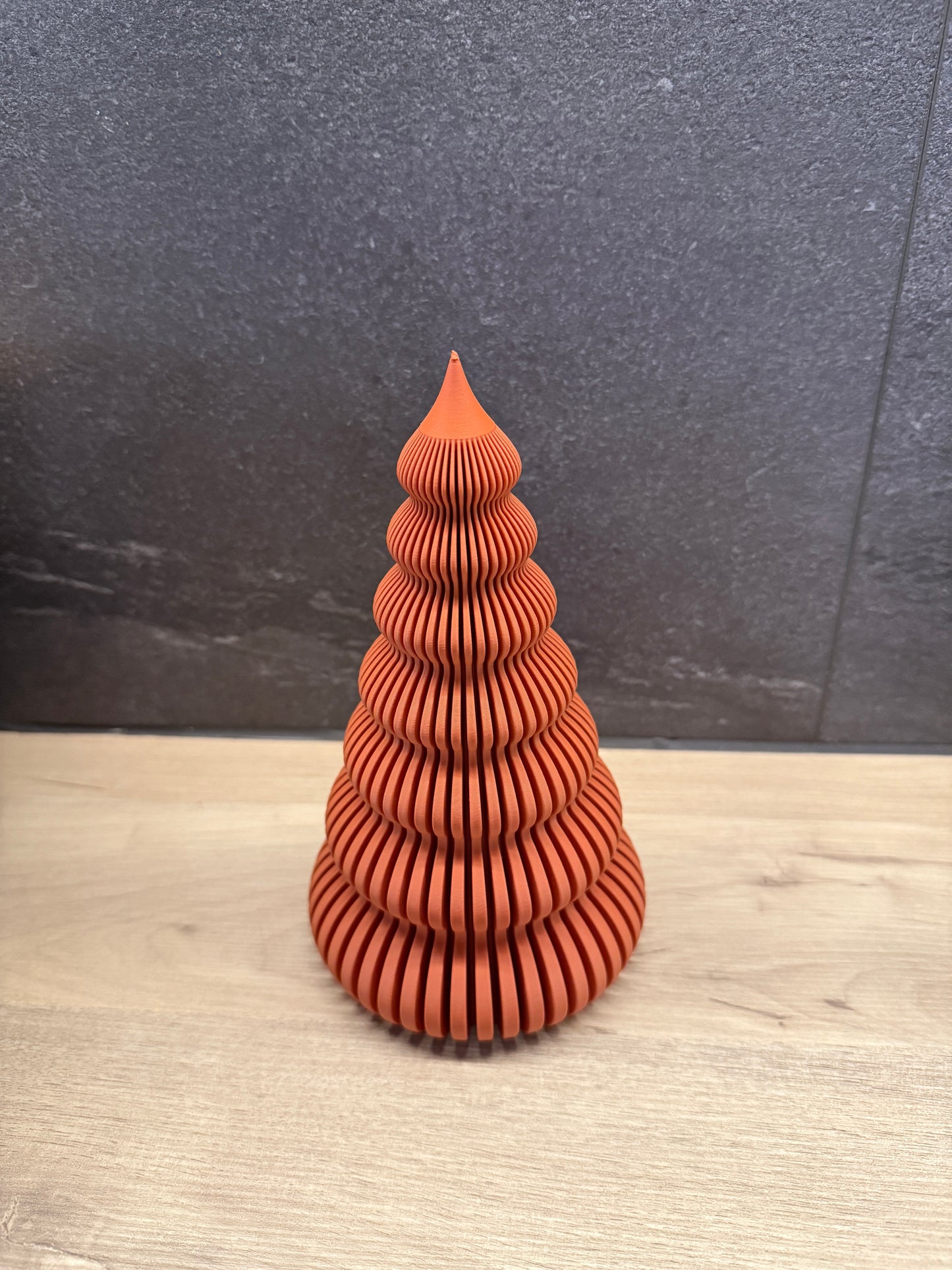 Wavepine Tree – eleganter Deko-Tannenbaum