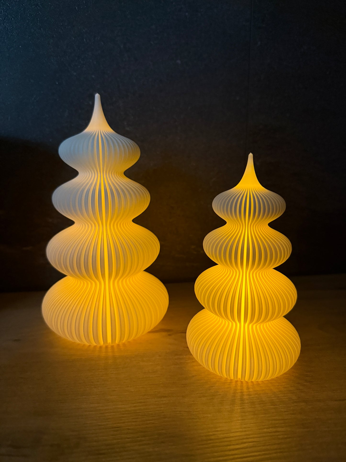 Curvy Tree – eleganter Deko-Tannenbaum