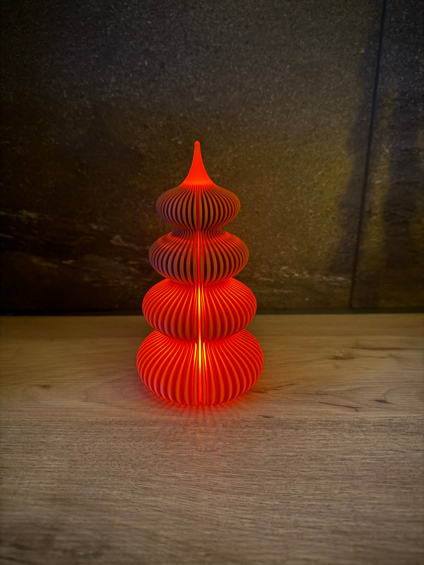 Curvy Tree – eleganter Deko-Tannenbaum