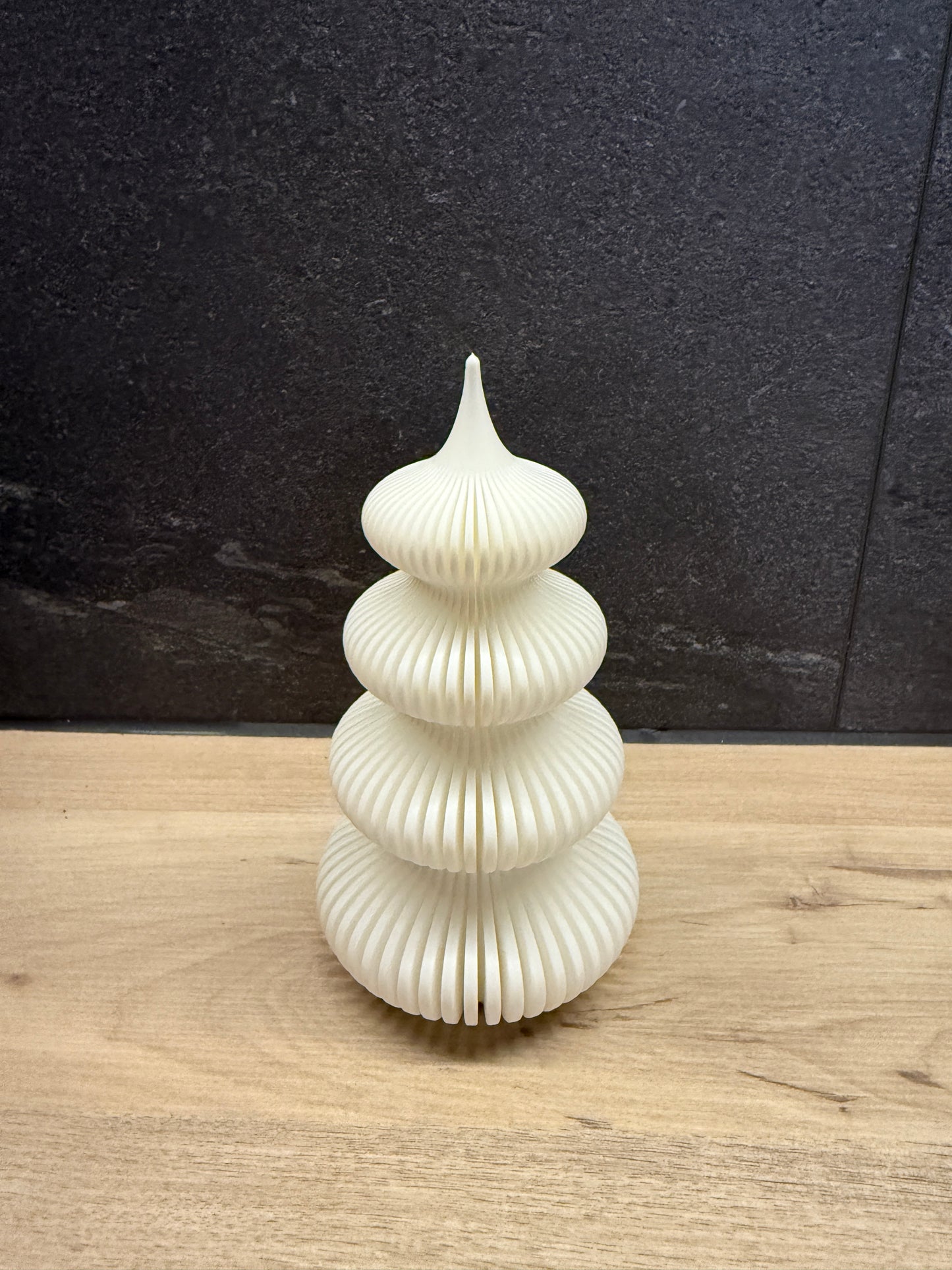 Curvy Tree – eleganter Deko-Tannenbaum